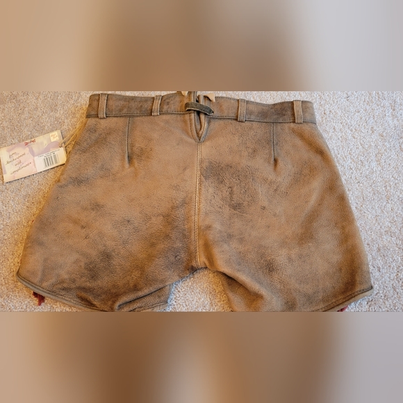 Womens Lederhosen - Picture 4 of 4